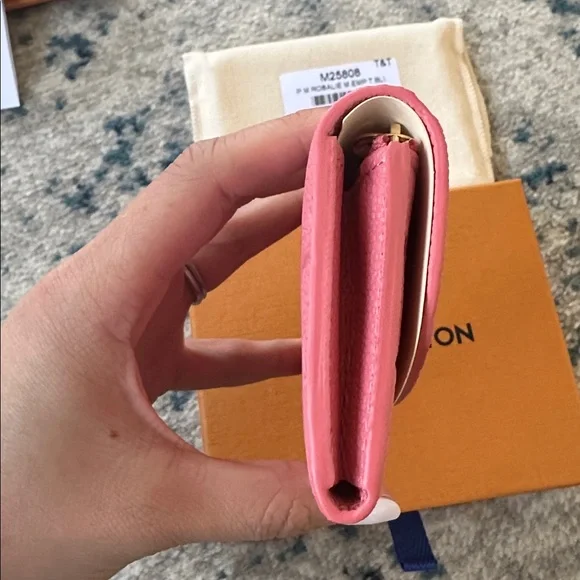 NWT Louis Vuitton Rosalie Coin Purse in Tender Bliss - Picture 4 of 7